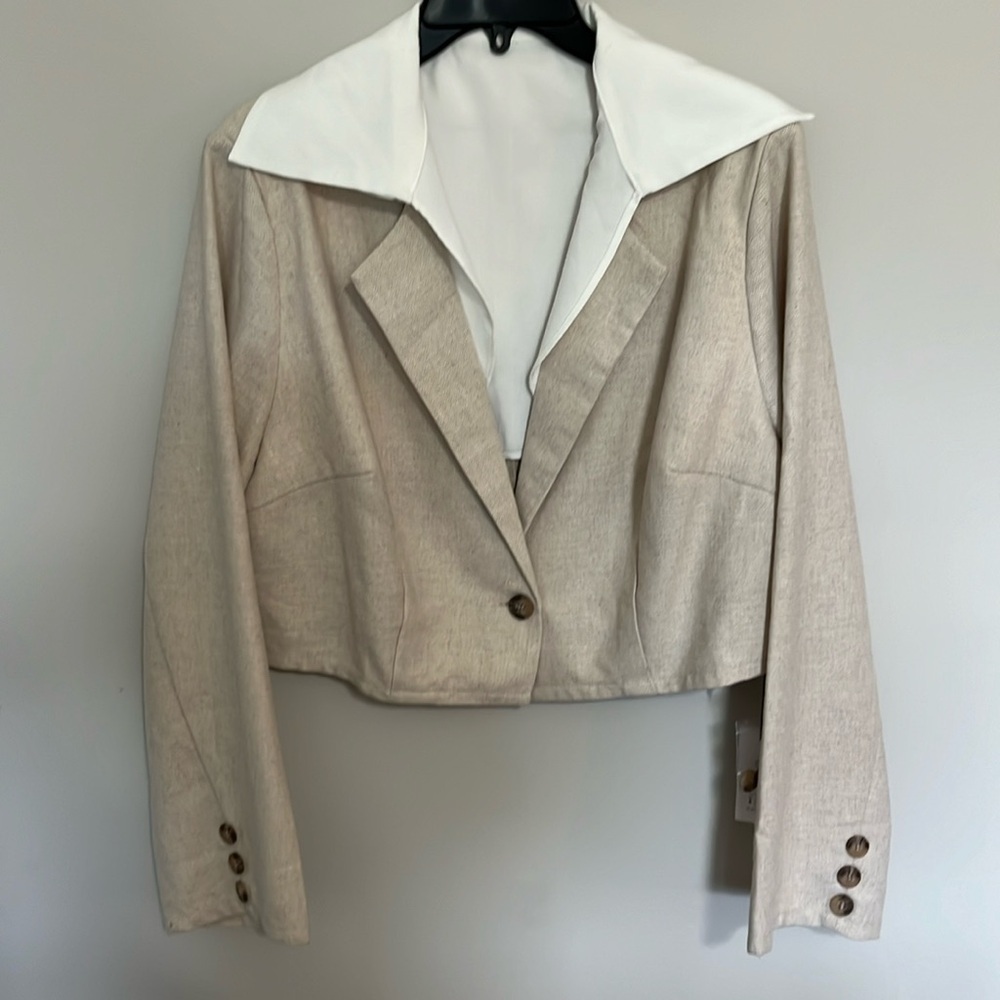 NWT Cider 0XL Cropped Blazer Cream/White Built In Collar